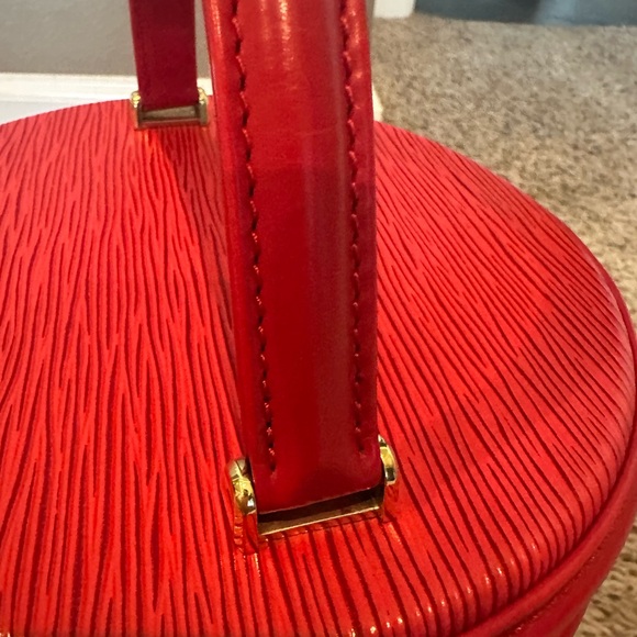 Louis Vuitton Red Epi Leather Cannes Bucket Bag with Top Handle - Picture 4 of 12